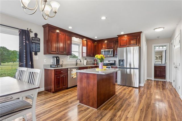 5230 Gum Fork RD, Gloucester, VA 23061