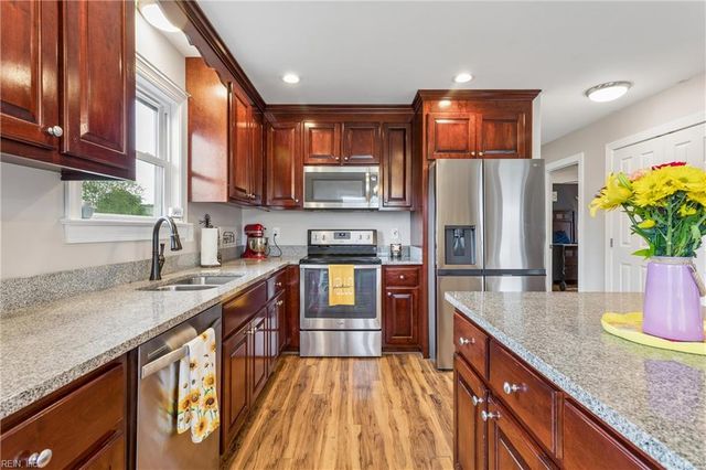 5230 Gum Fork RD, Gloucester, VA 23061