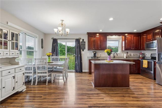 5230 Gum Fork RD, Gloucester, VA 23061