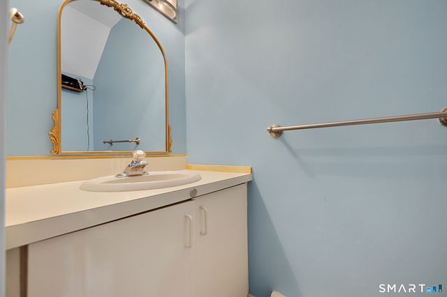 585 Park Road 7-2, Waterbury, CT 06708