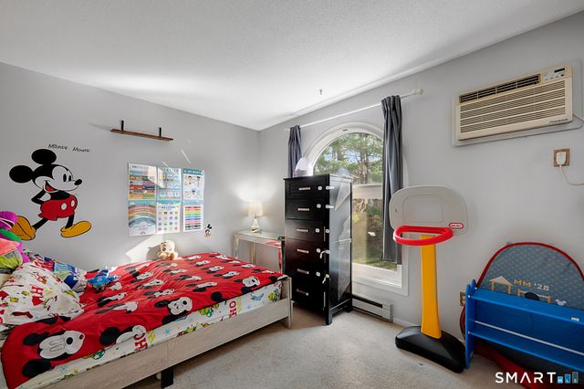 585 Park Road 7-2, Waterbury, CT 06708