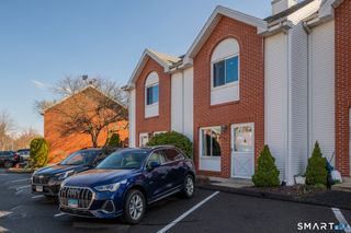 585 Park Road 7-2, Waterbury, CT 06708