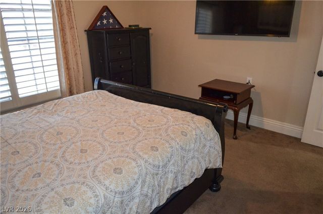 5596 Prospectors Creek Way, Las Vegas, NV 89122