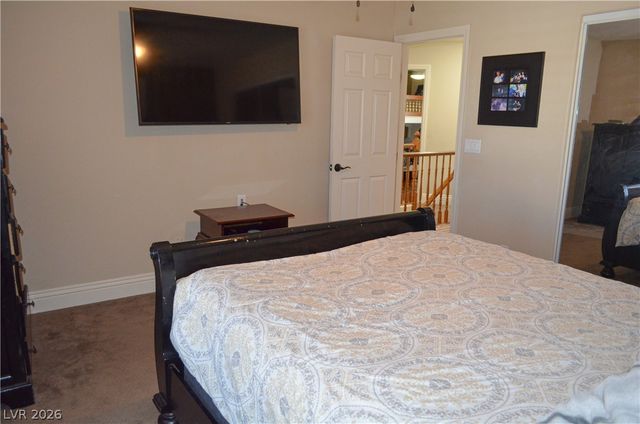 5596 Prospectors Creek Way, Las Vegas, NV 89122
