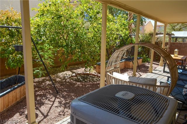 5596 Prospectors Creek Way, Las Vegas, NV 89122