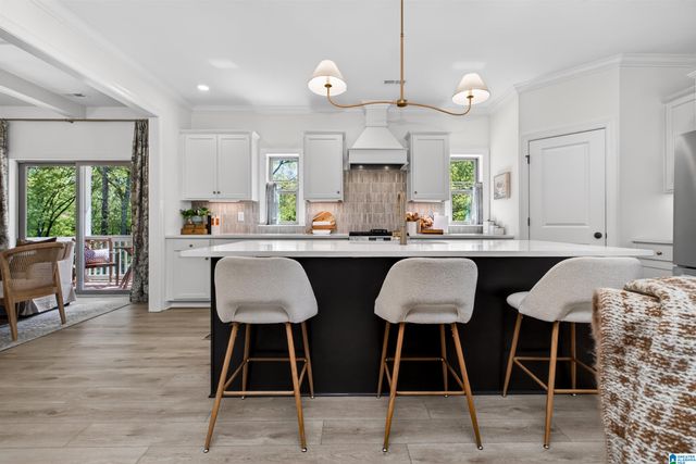 6617 SPRING STREET, Trussville, AL 35173