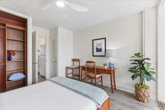 425 Ena Road 1002B, Honolulu, HI 96815