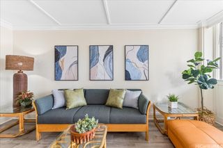 425 Ena Road 1002B, Honolulu, HI 96815