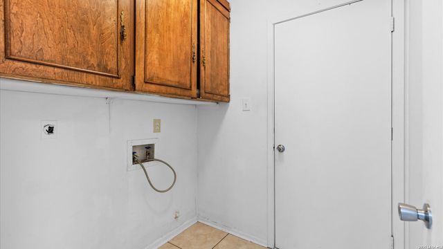 2823 ASH FIELD DR, San Antonio, TX 78245