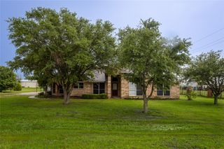 10020 Richard Circle, Forney, TX 75126