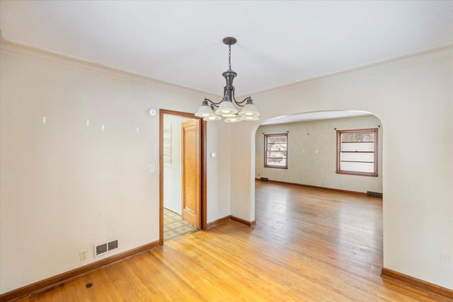 1215 5th Avenue S, Moorhead, MN 56560