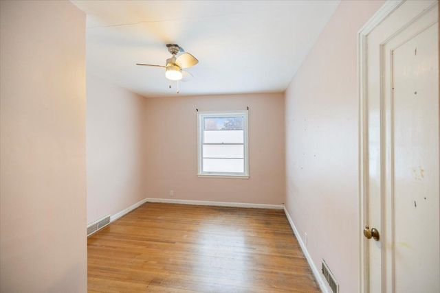 1215 5th Avenue S, Moorhead, MN 56560