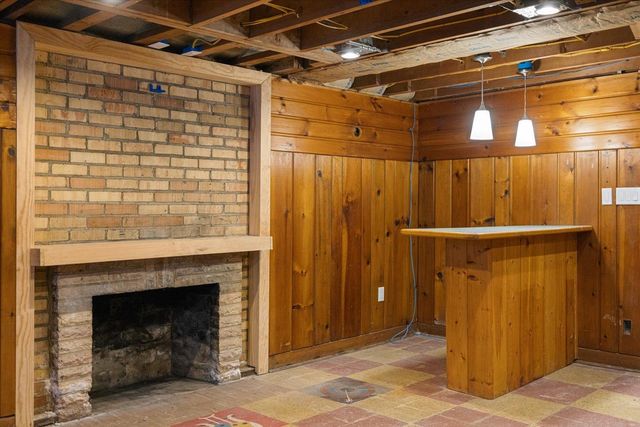 1215 5th Avenue S, Moorhead, MN 56560