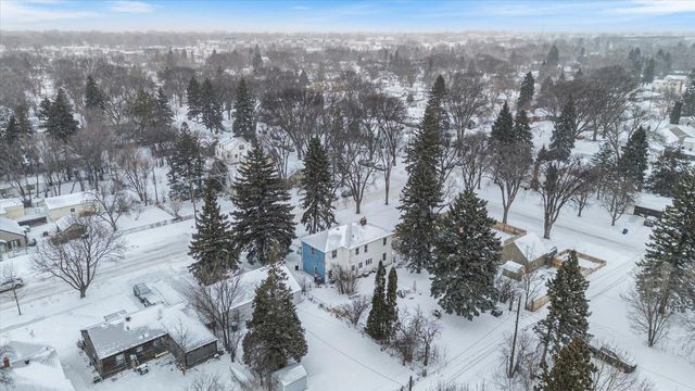 1215 5th Avenue S, Moorhead, MN 56560
