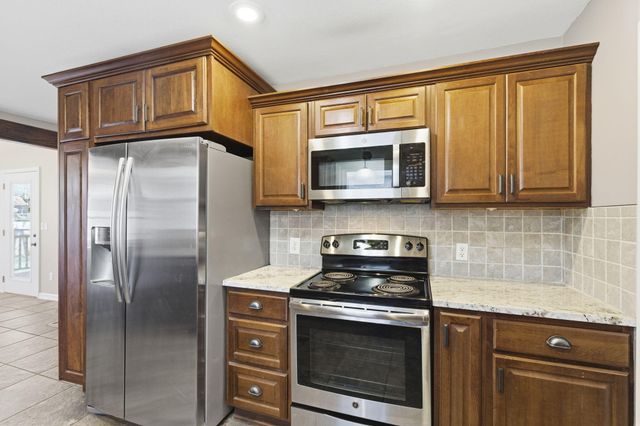 3371 W Primrose Street, Springfield, MO 65807