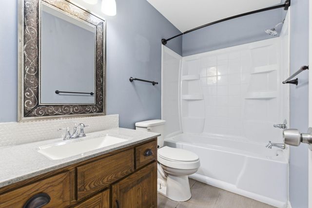 3371 W Primrose Street, Springfield, MO 65807