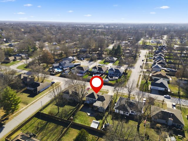 3371 W Primrose Street, Springfield, MO 65807
