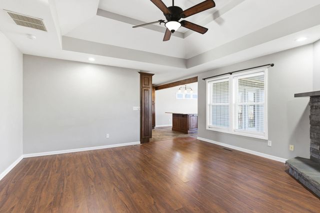 3371 W Primrose Street, Springfield, MO 65807