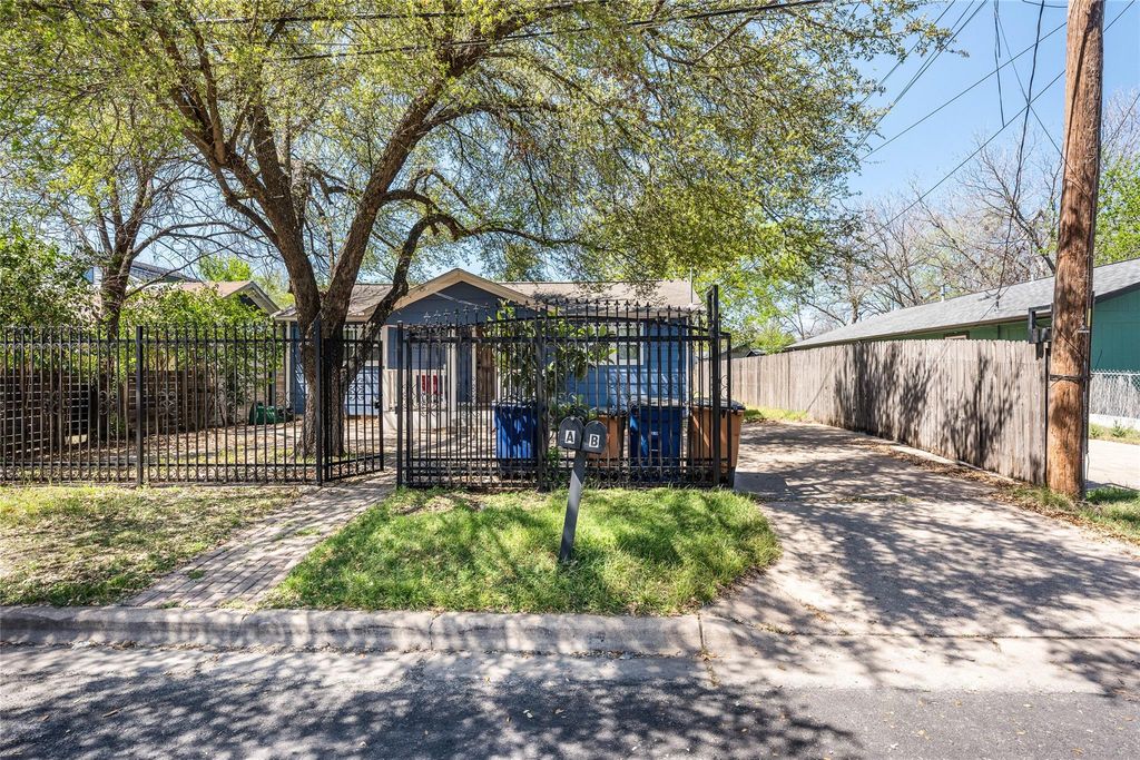 1116 Ebert Ave B, Austin, TX 78721