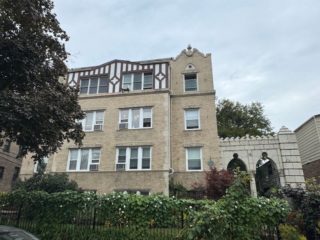 1724 W Estes Avenue 1E, Chicago, IL 60626