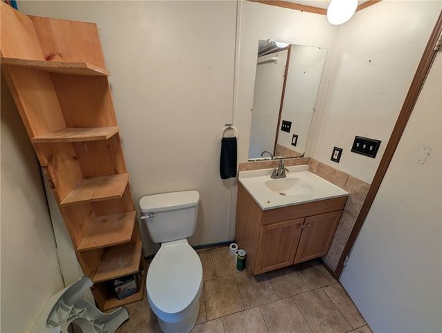 100 Santa Rita Ln, Connoquenessing Twp, PA 16001