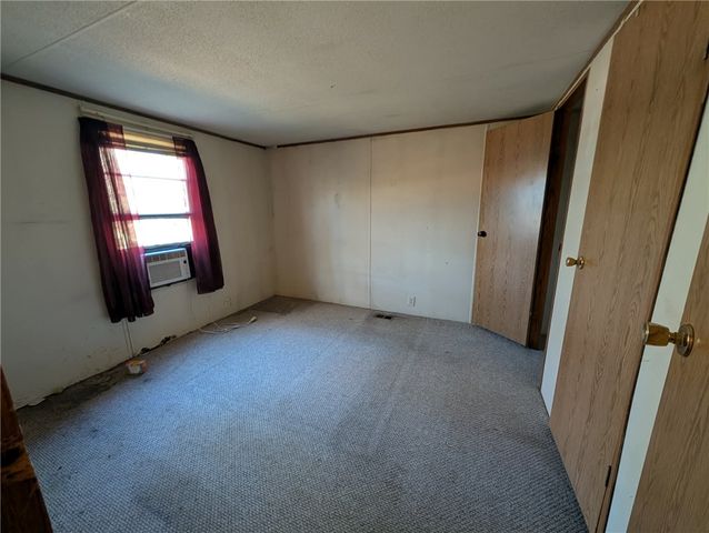 100 Santa Rita Ln, Connoquenessing Twp, PA 16001