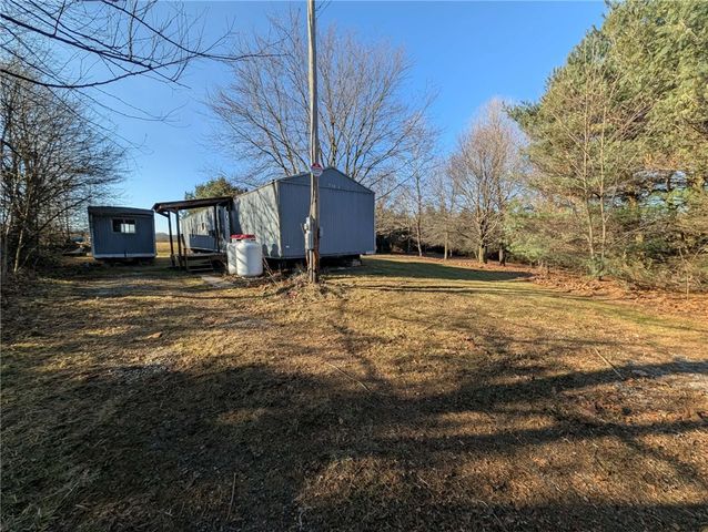 100 Santa Rita Ln, Connoquenessing Twp, PA 16001