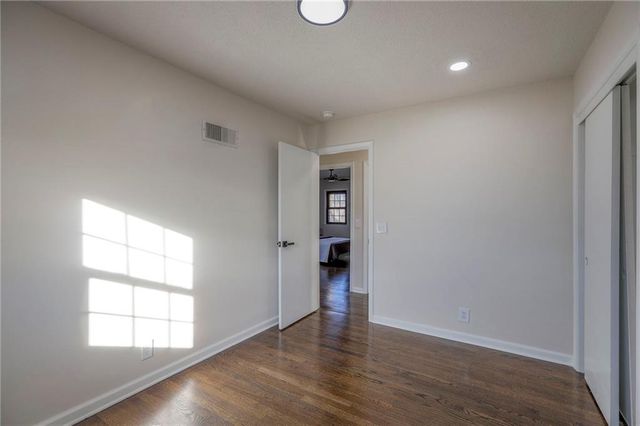 319 Glendale Road, Liberty, MO 64068