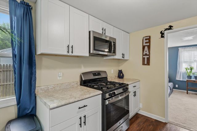 1222 Edgewood Drive, South Bend, IN 46616