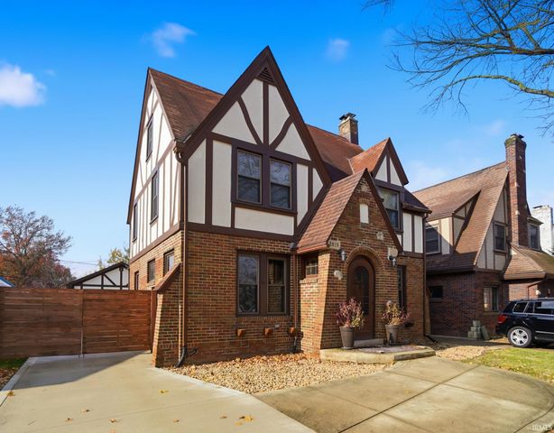 2915 N Anthony Boulevard, Fort Wayne, IN 46805