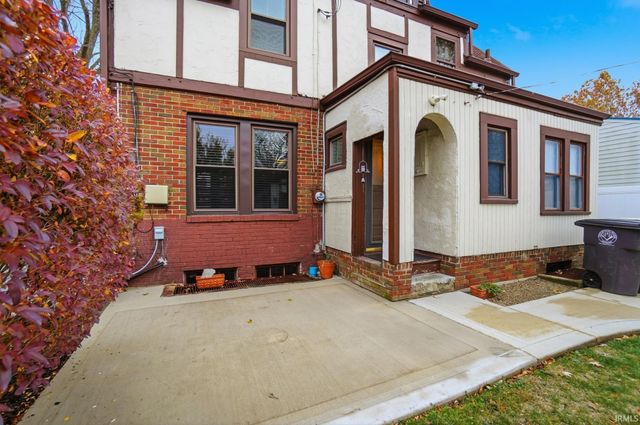 2915 N Anthony Boulevard, Fort Wayne, IN 46805