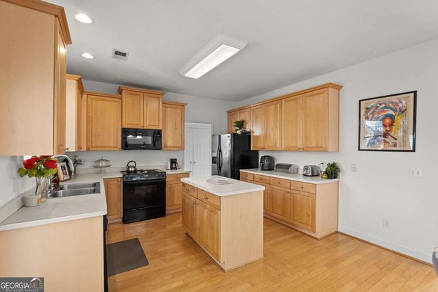 6464 Edgewater Cove, Fairburn, GA 30213