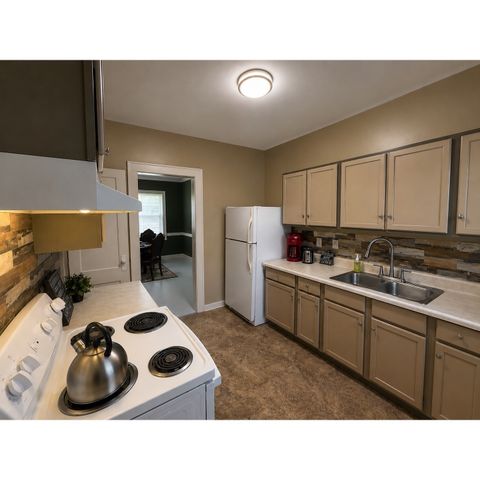 3627 N Capitol Avenue, Indianapolis, IN 46208