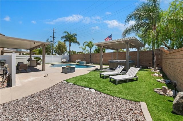 37020 Ascella, Murrieta, CA 92563