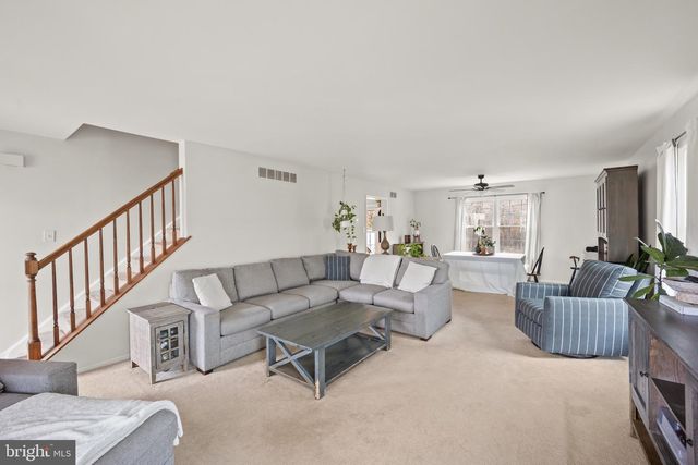 335 NICHOLAS CT, Wilmington, DE 19808