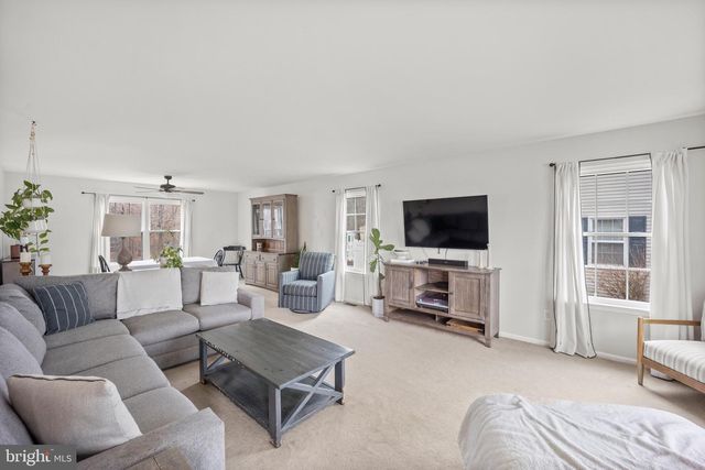 335 NICHOLAS CT, Wilmington, DE 19808