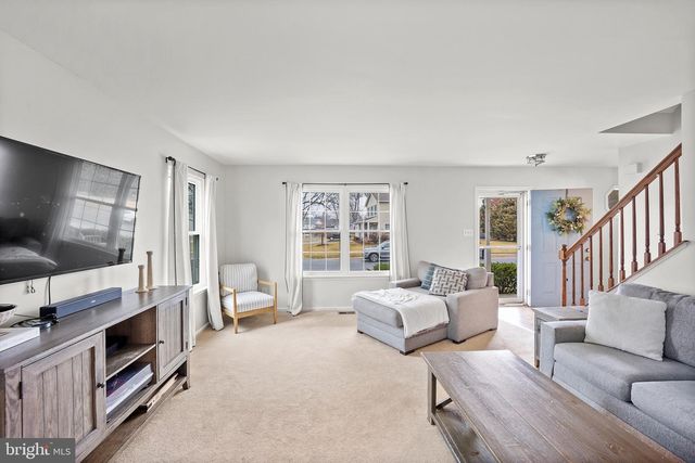 335 NICHOLAS CT, Wilmington, DE 19808