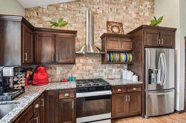 31473 Marvin Avenue, Lindstrom, MN 55045