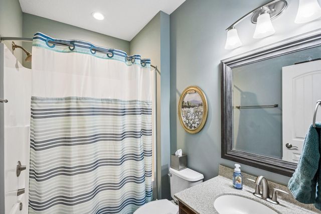 31473 Marvin Avenue, Lindstrom, MN 55045