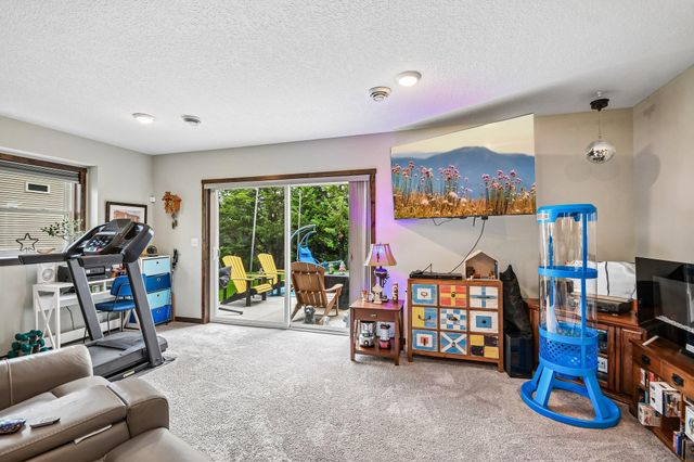 31473 Marvin Avenue, Lindstrom, MN 55045