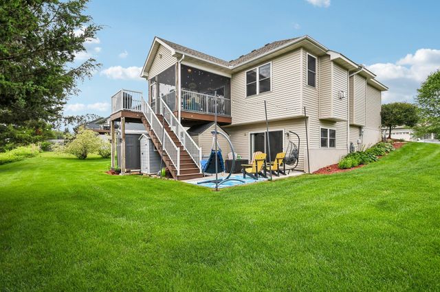 31473 Marvin Avenue, Lindstrom, MN 55045