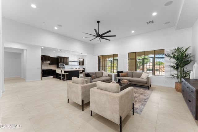 4547 S Banning Drive, Gilbert, AZ 85297