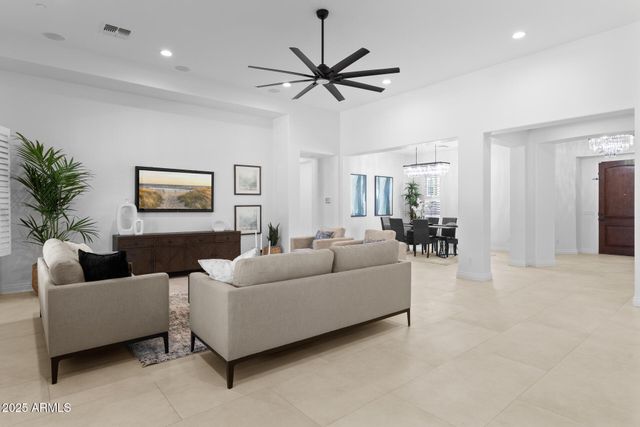 4547 S Banning Drive, Gilbert, AZ 85297