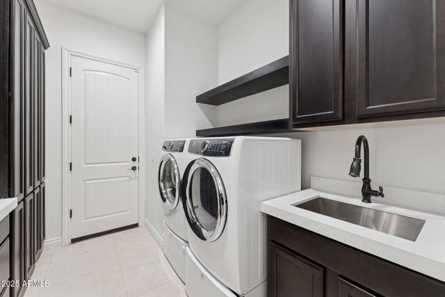 4547 S Banning Drive, Gilbert, AZ 85297