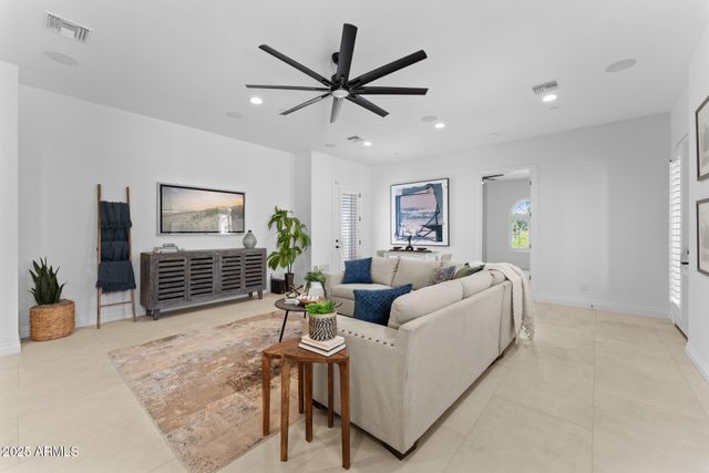 4547 S Banning Drive, Gilbert, AZ 85297