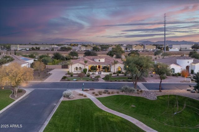 4547 S Banning Drive, Gilbert, AZ 85297