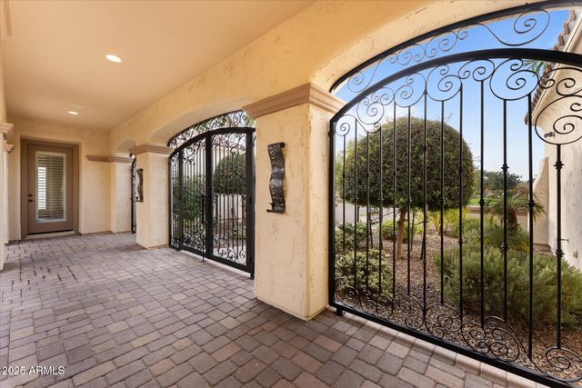 4547 S Banning Drive, Gilbert, AZ 85297