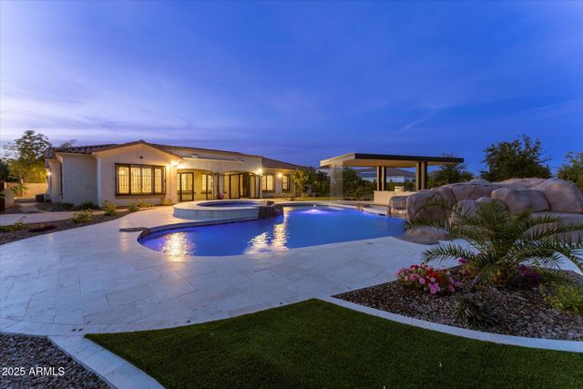 4547 S Banning Drive, Gilbert, AZ 85297