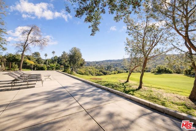 18912 Pasadero Drive, Tarzana (los Angeles), CA 91356