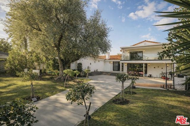 18912 Pasadero Drive, Tarzana (los Angeles), CA 91356